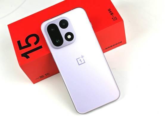 性能Ultra超旗舰的全面突破pg电子游戏网站一加15评测：(图5)