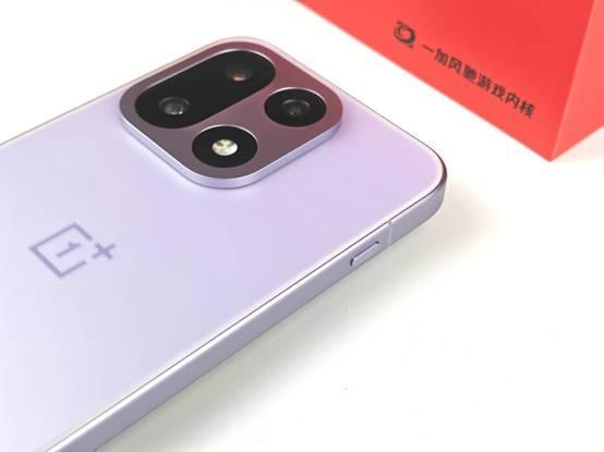 性能Ultra超旗舰的全面突破pg电子游戏网站一加15评测：(图14)