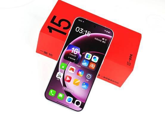 性能Ultra超旗舰的全面突破pg电子游戏网站一加15评测：(图10)