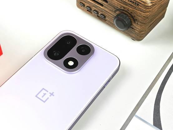 性能Ultra超旗舰的全面突破pg电子游戏网站一加15评测：(图19)