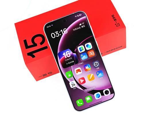 性能Ultra超旗舰的全面突破pg电子游戏网站一加15评测：(图16)